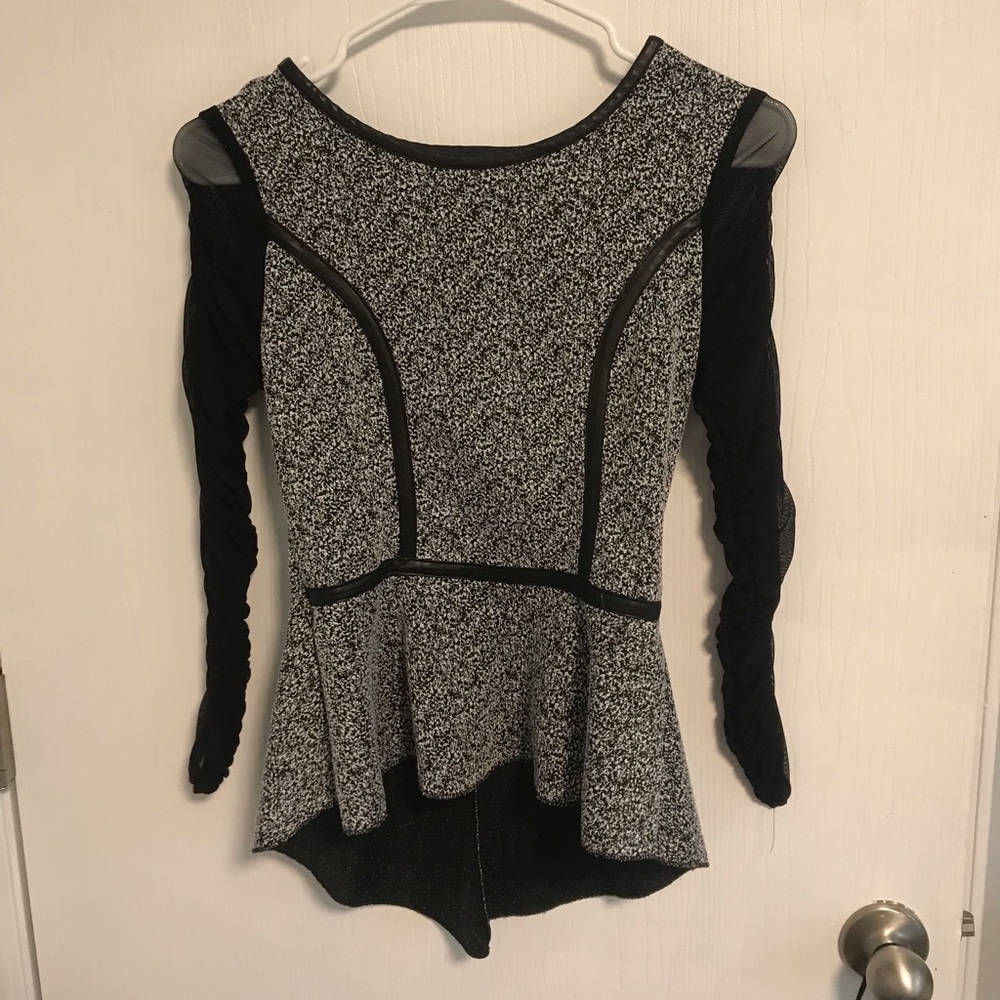Long sleeve peplum